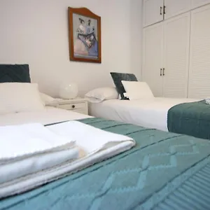  Apartamento Rentalsevilla Espacioso Apartamento En La Alameda De Hercules Con Parking